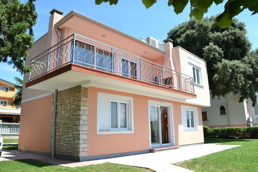 Apartments Lungomare Umag Exterior photo